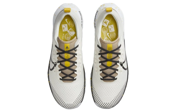 Nike Pegasus Trail 4 Low Топ Беговые кроссовки Мужские Бежевые Черные Белые