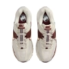 Nike Vomero 5 Беговые кроссовки Женские