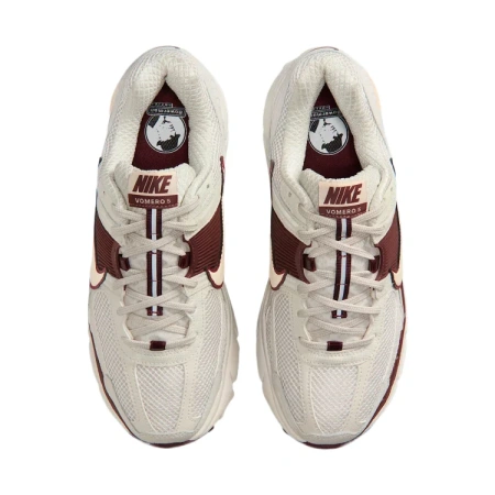 Nike Vomero 5 Беговые кроссовки Женские