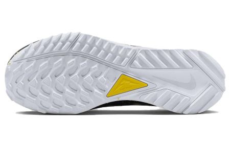 Nike Pegasus Trail 4 Low Топ Беговые кроссовки Мужские Бежевые Черные Белые