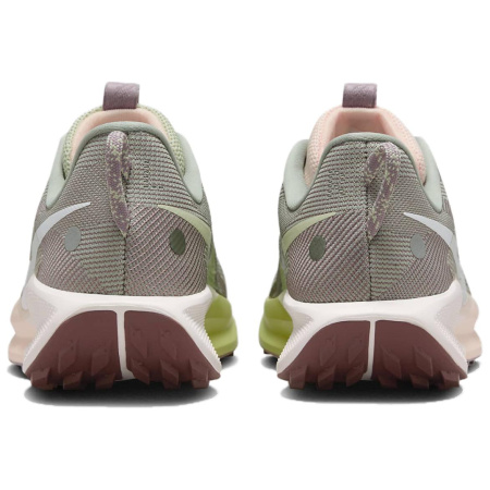 Nike Pegasus Trail 5 Low Top Trail Беговые кроссовки Женские Зеленые