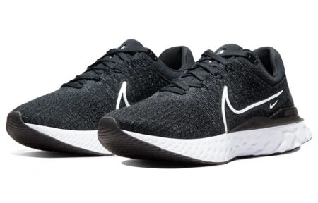 Nike React Infinity Run Flyknit 3 Low Топ Беговые кроссовки Женские Черный Белый