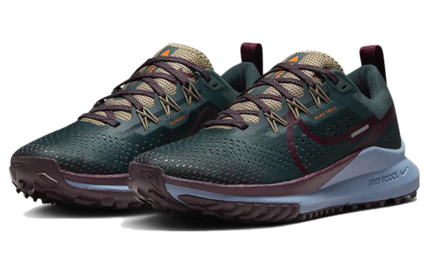 Nike Pegasus Trail 4 Устойчивые к истиранию Низкие Беговые кроссовки Женские Зеленые