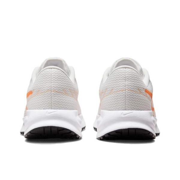 Nike RUN DEFY Беговые кроссовки Женские Серый Белый